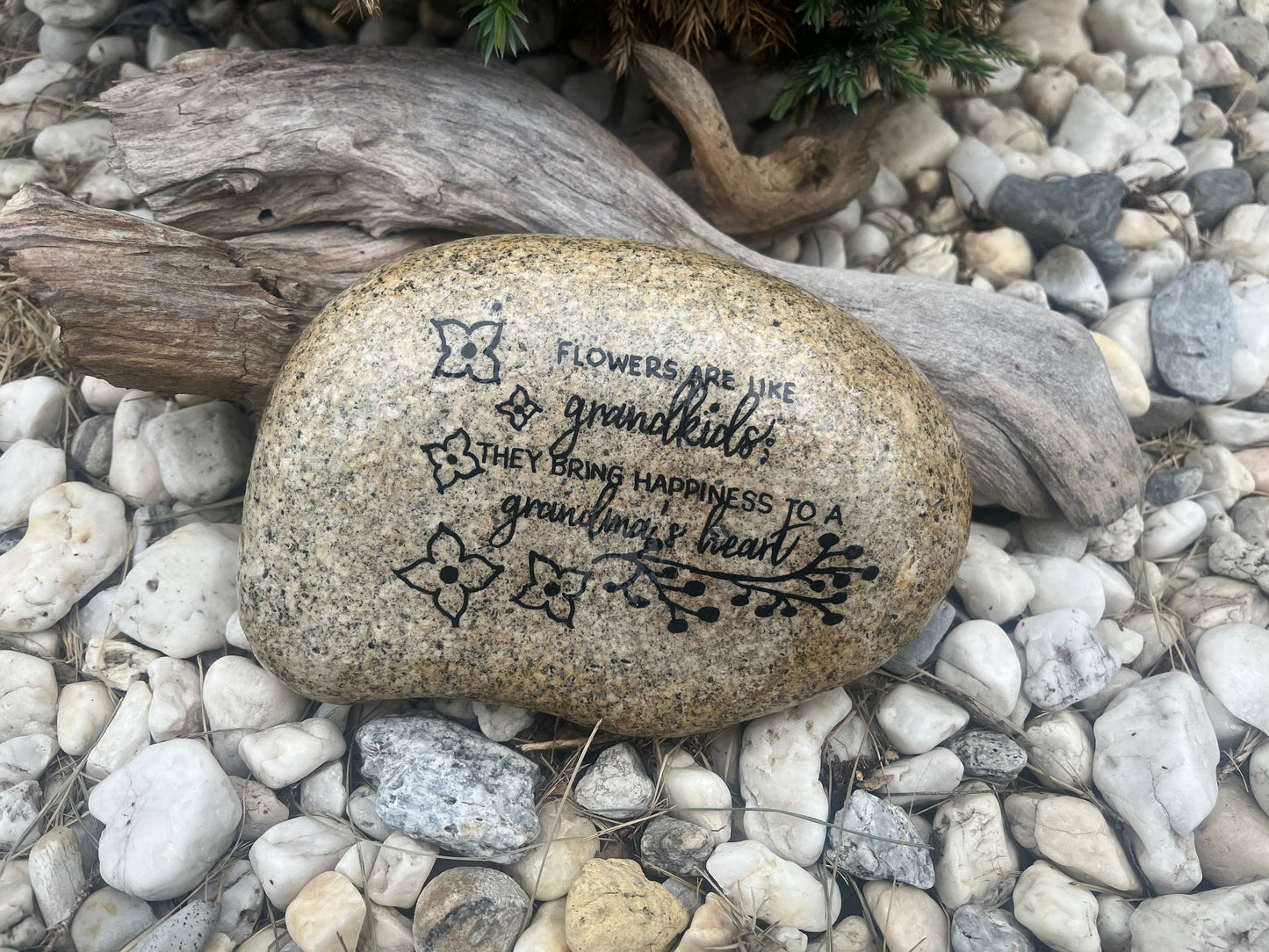 Medium Decorative Garden Stone - Grandma’s Heart