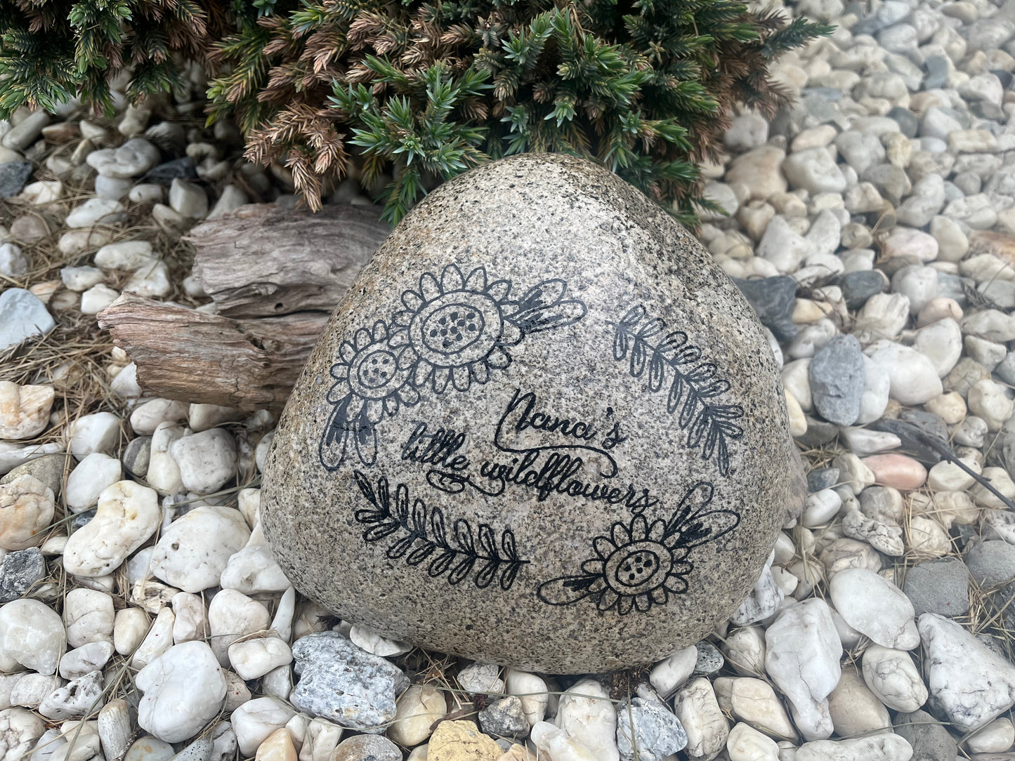 Large Decorative Garden Stone - Nana’s little Wildflowers