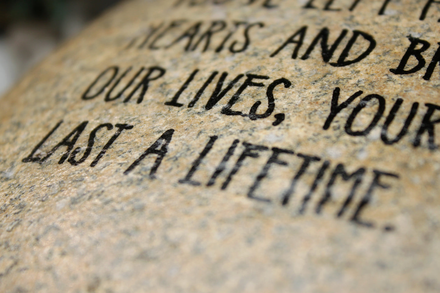 Large Pet Memorial Garden Stone - Faithful Friend
