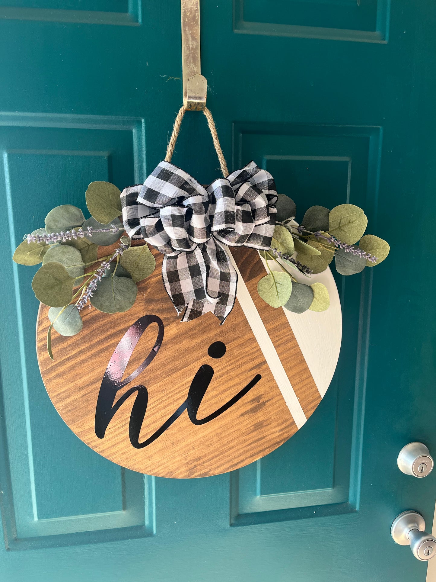 18” Wood ‘hi’ Door Sign