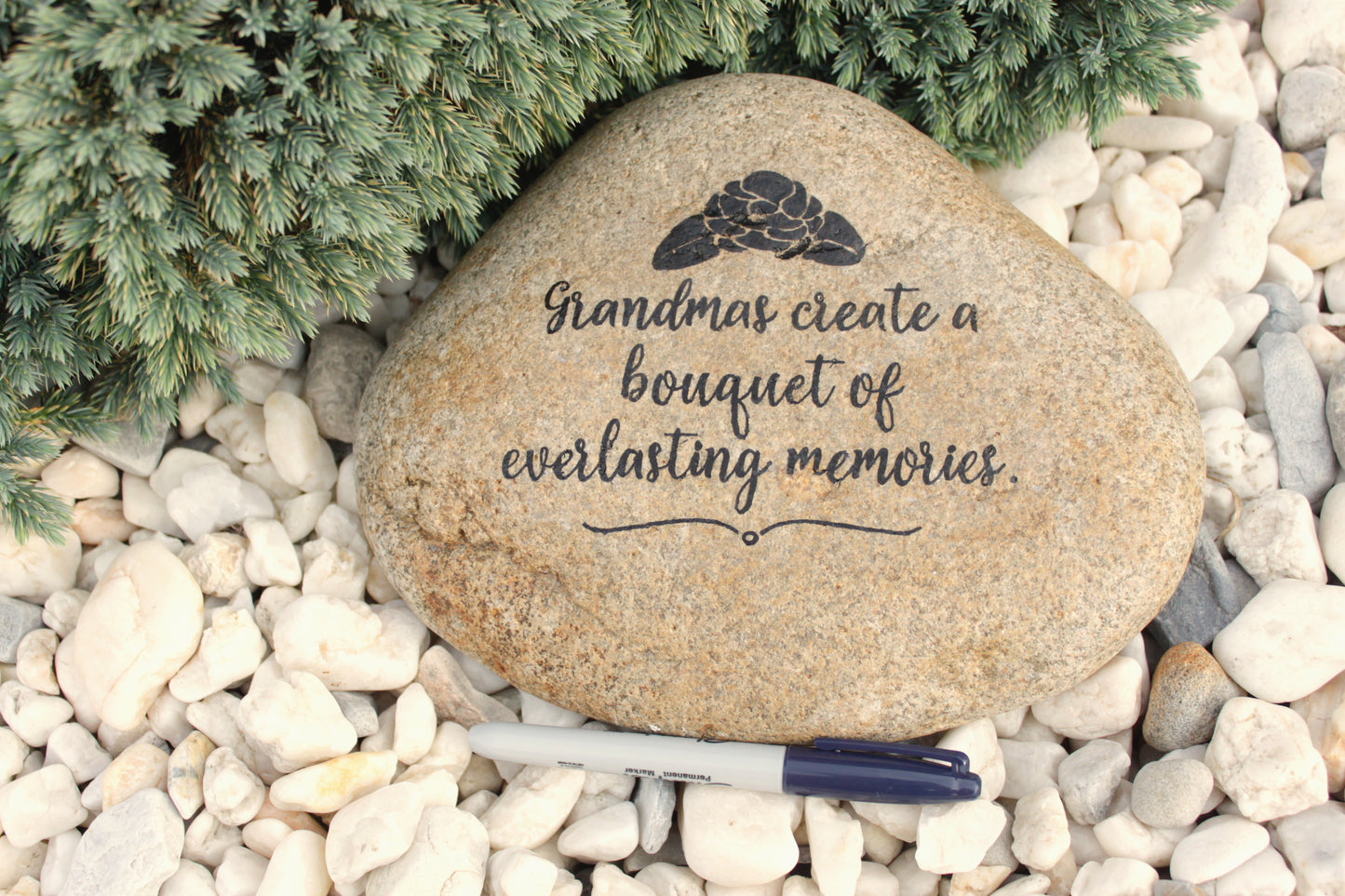 Large Decorative Garden Stone - Grandmas Bouquet of Memories